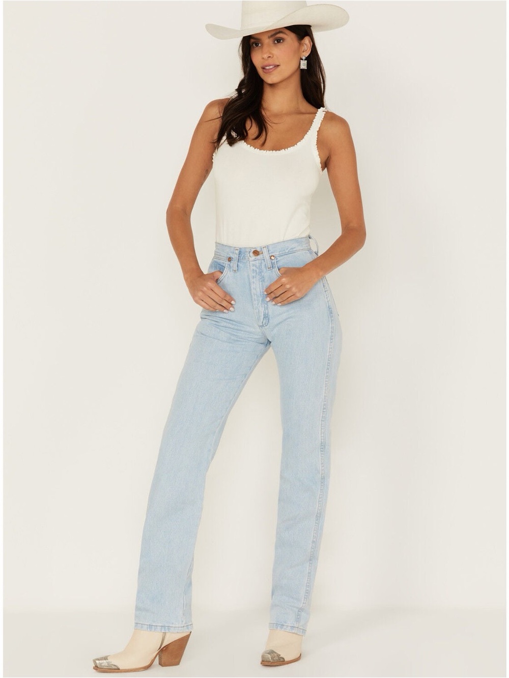 Wrangler Women's Light Wash Slim Fit Cowboy Cut Jeans Size 1 x 34